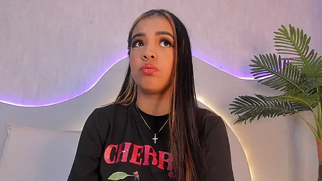 CannelaSmith online show from March 9, 9:29 pm