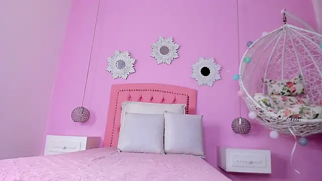 CannelaSmith online show from October 30, 8:43 pm