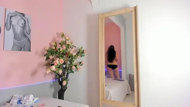 Stefany gonzales  online show from July 24, 10:35 am
