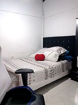 karly hot  online show from December 16, 12:05 am