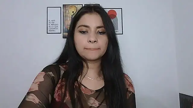 ValerieLove  online show from March 5, 11:44 pm