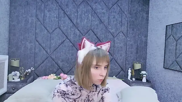 Beverly Gomes online show from February 25, 9:46 pm