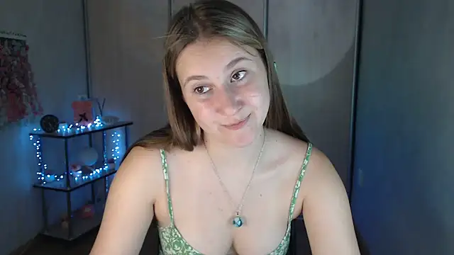 Milka kamila online show from August 4, 1:28 pm