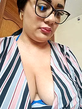 Monse--145 online show from March 3, 7:09 pm