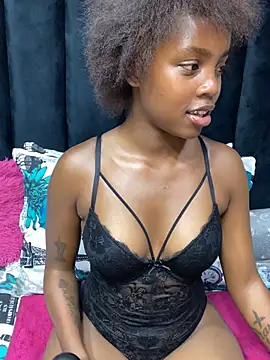 Littlebunny33 online show from August 5, 8:15 pm