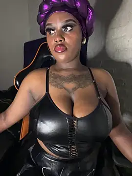 QUEEN NOBUHLE 777 online show from November 21, 1:07 am