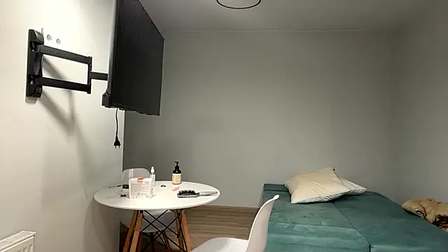 Denni Spilber online show from March 8, 4:22 pm