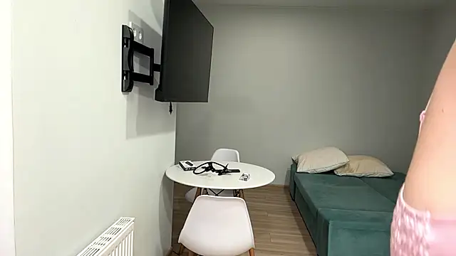 Denni Spilber online show from March 15, 5:48 pm