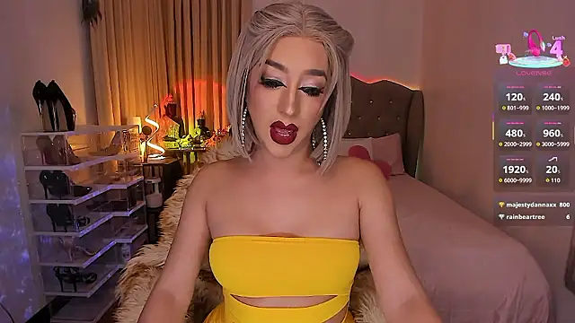 Dream Goddess online show from January 11, 11:59 am