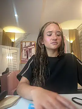 bella vibess s online show from July 29, 2:33 am