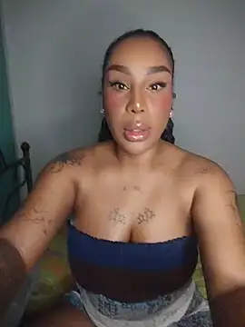 Queen Amara online show from July 24, 4:32 am