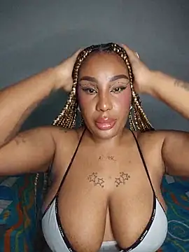 Queen Amara online show from August 2, 4:37 am