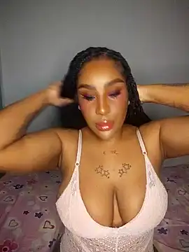 Queen Amara online show from April 30, 3:56 am