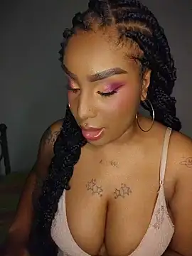 Queen Amara online show from July 5, 4:19 am