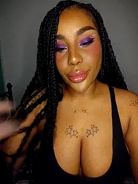 Queen Amara online show from May 4, 3:43 am