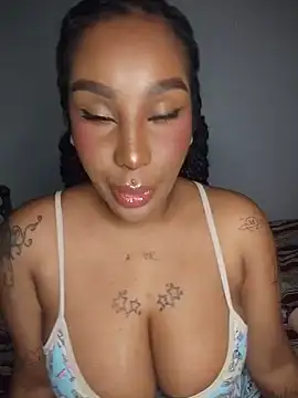 Queen Amara online show from July 15, 4:28 am