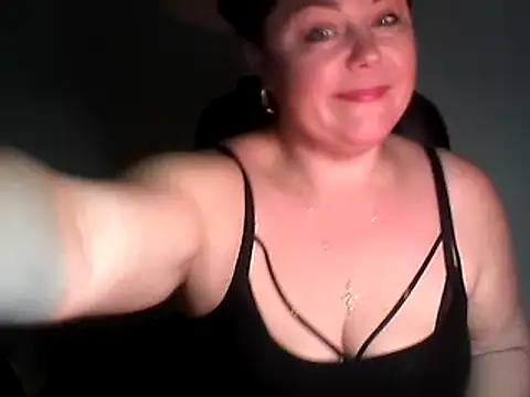 Snapshot of EllaLove2277 chatting on September 28, 6:13 pm EllaLove2277 online show from September 28, 6:13 pm