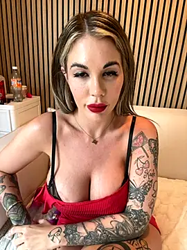 DollyMxx online show from September 12, 4:36 pm