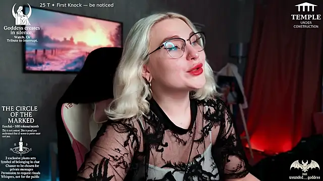 Wounded Goddess  online show from November 15, 5:52 am