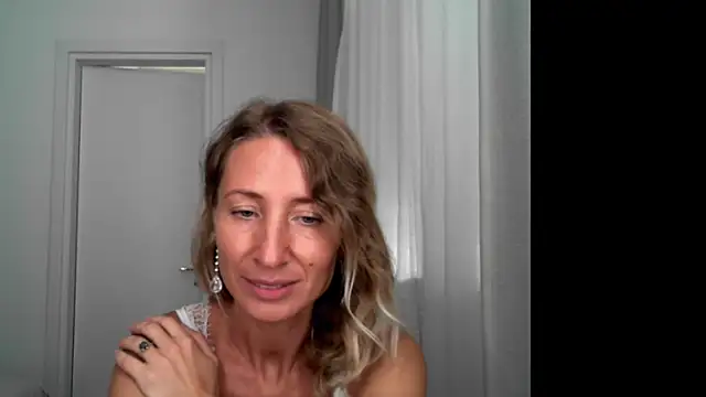 Paevoa online show from September 21, 3:10 pm