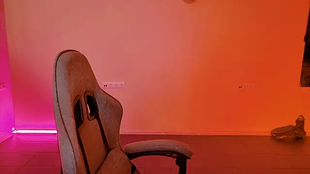 Yoka paradoXXX online show from February 26, 9:19 am