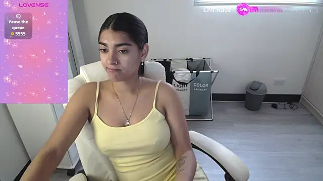 amarasilk  online show from January 16, 12:45 pm