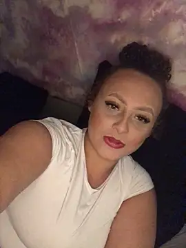 Welsh Maya19X online show from October 2, 9:42 pm