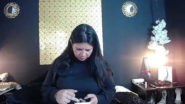 kinky momm online show from May 4, 3:49 pm