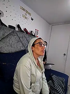 Shantey Laurent online show from February 1, 2:38 pm