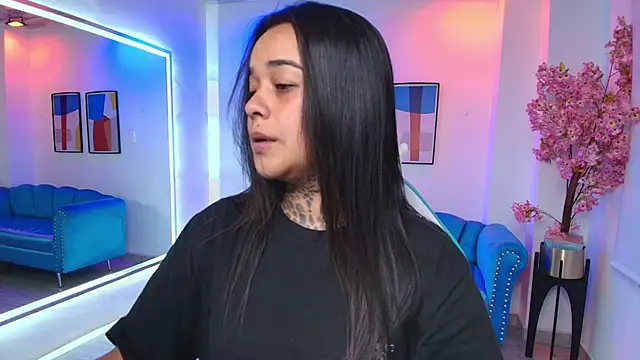 Black roseee online show from June 11, 3:36 am
