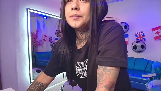 Black roseee online show from June 23, 3:59 am