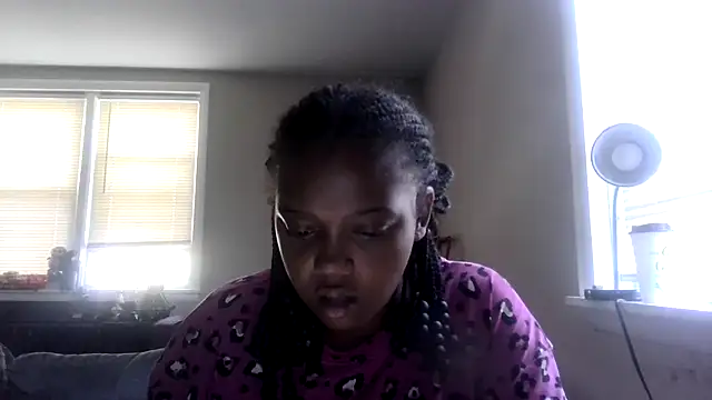 ladypooh000 online show from September 23, 2:48 pm