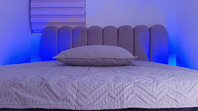 abbyrouss  online show from November 20, 3:18 am