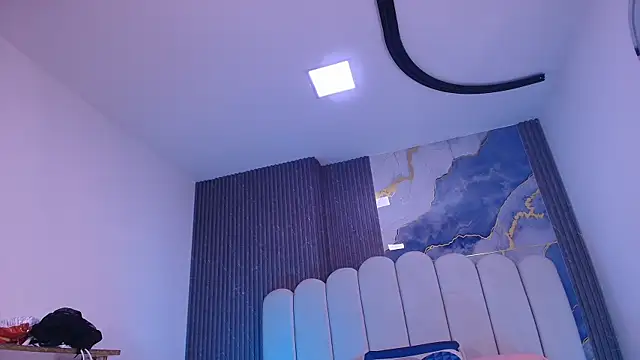 abbyrouss  online show from July 26, 3:25 am