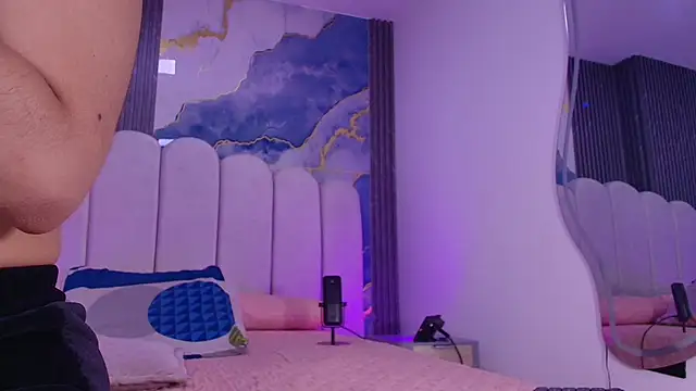 abbyrouss  online show from June 18, 3:08 am
