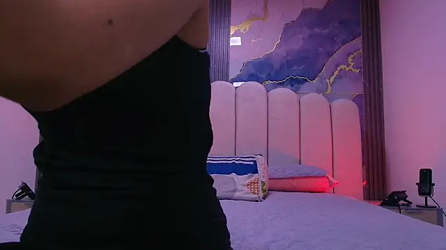 abbyrouss  online show from August 1, 3:08 am