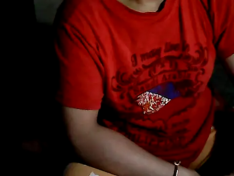 Snapshot of yoursPinayMama1682 chatting on September 17, 7:39 am yoursPinayMama1682 online show from September 17, 7:39 am