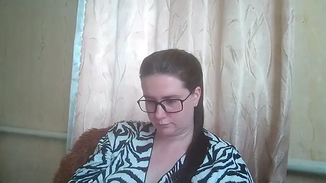 Galavyn online show from May 11, 4:04 pm