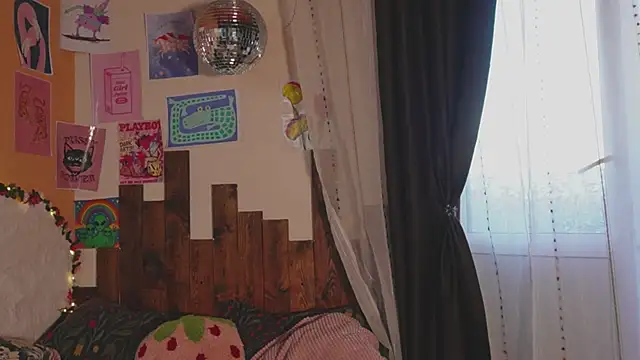 Charming winky online show from August 8, 4:26 pm