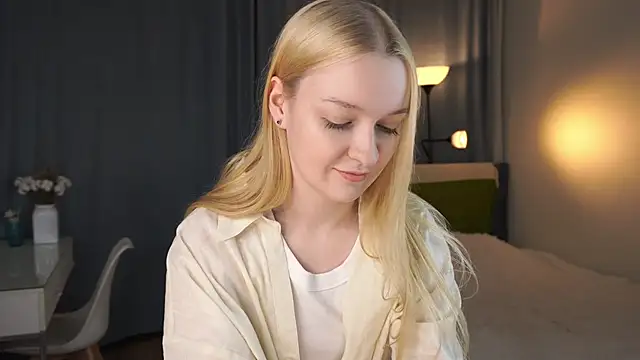 KrishnaSimmons online show from September 13, 7:44 pm