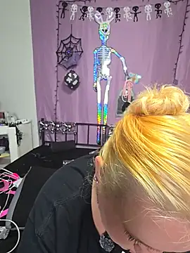 BabygurlJay online show from August 3, 3:54 am