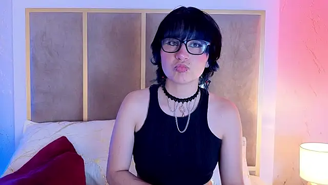 RobinBennett online show from October 13, 1:58 pm