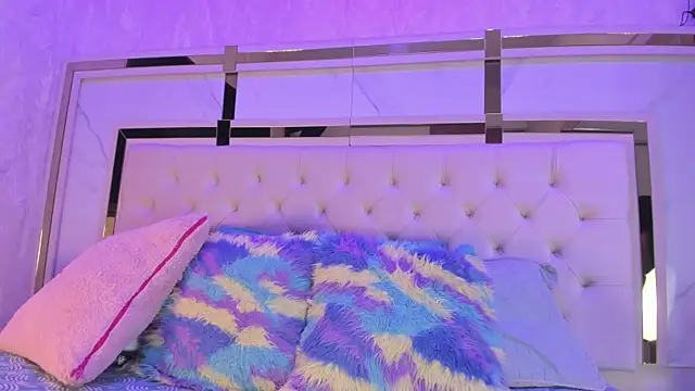 Cameron Hearts online show from January 17, 12:34 pm