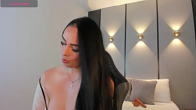 ashly moonn online show from February 9, 12:18 pm