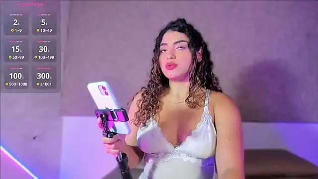 Snapshot of Salomeferreira_ chatting on September 27, 5:20 pm Salomeferreira online show from September 27, 5:20 pm