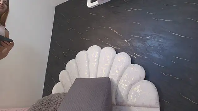 kissme luna online show from March 14, 7:04 pm