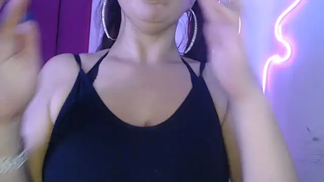 Mia2xsmith online show from June 27, 8:59 am