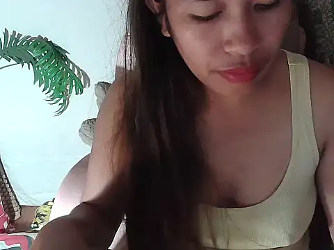 Sweet Asian25 online show from July 29, 9:59 pm