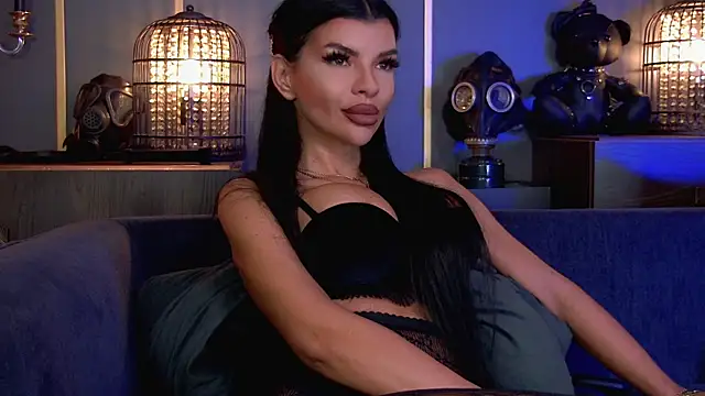 Snapshot of EleniaDevons chatting on October 20, 9:34 am EleniaDevons online show from October 20, 9:34 am
