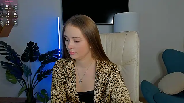 Sweet  Amily online show from October 9, 12:31 pm